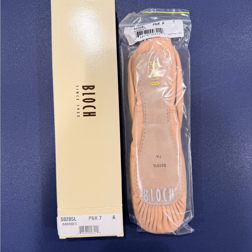 NWT Bloch Dansoft Ballet Shoes in Soft Pink 7A